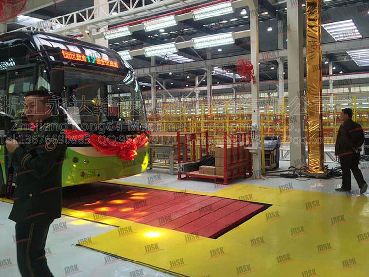 城市公交車生產線