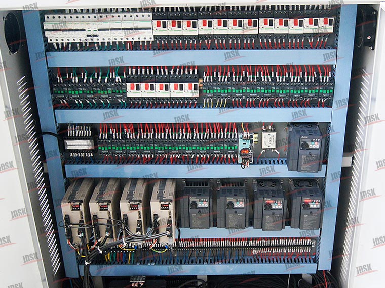 新日電動車智能化項(xiàng)目